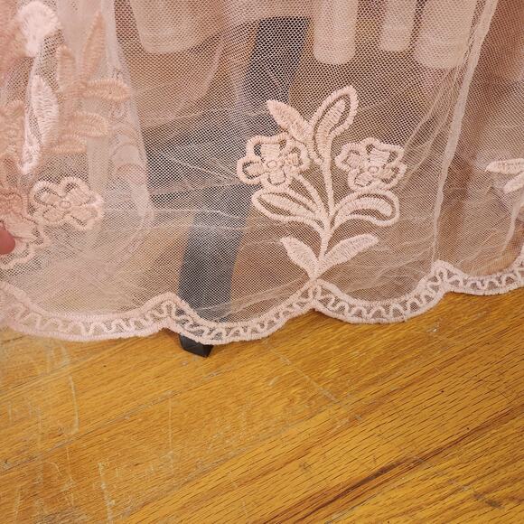 BAEVELY Blush Pink Lace Maxi Dress, Size Medium - Picture 8 of 16